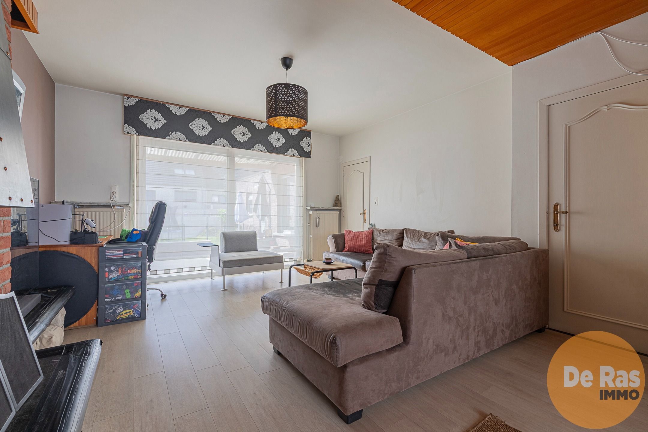 DENDERHOUTEM - RUIME WONING MET TUIN EN GARAGE foto 6