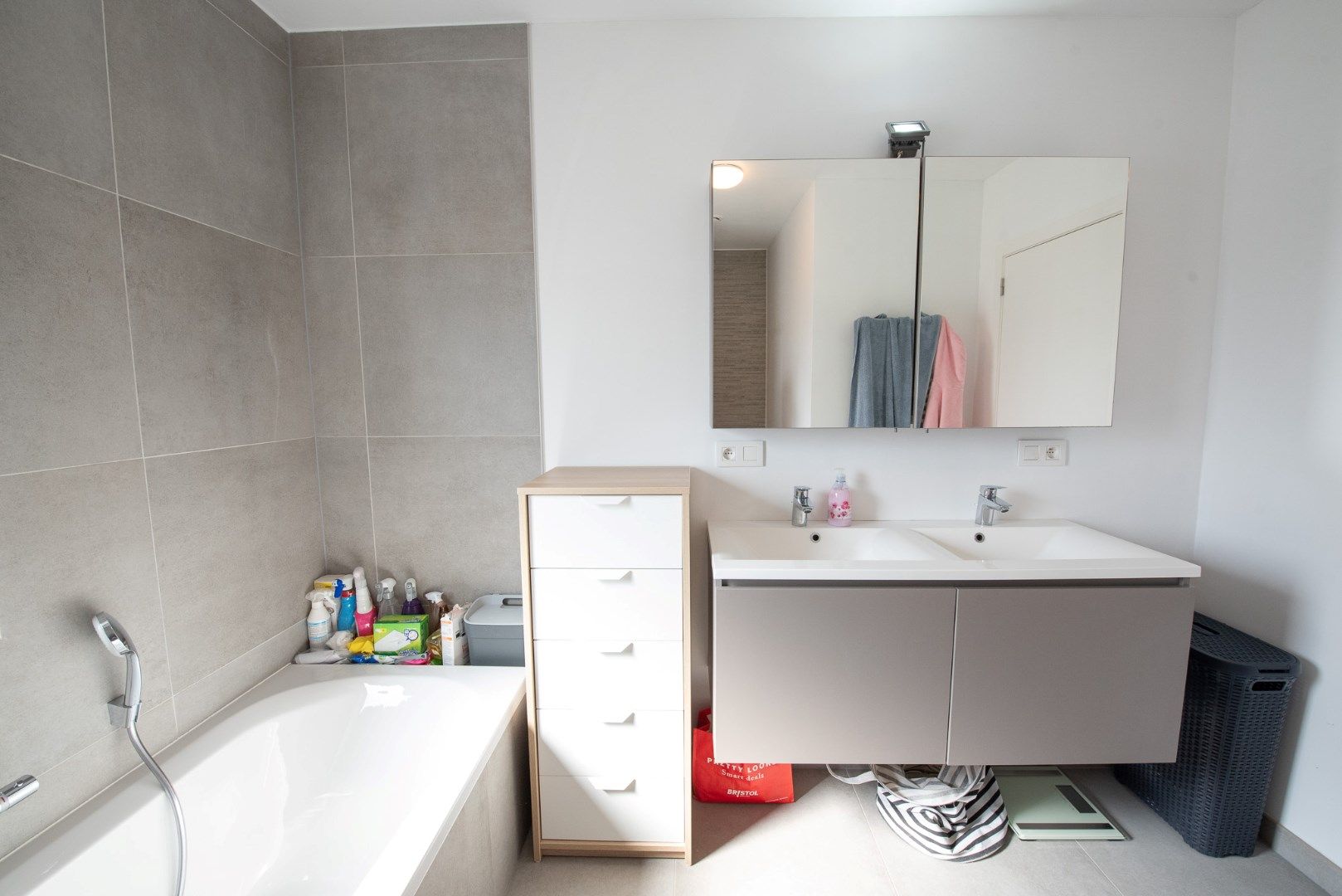 Instapklare en energiezuinige woning TE HUUR in Zwevegem foto 14