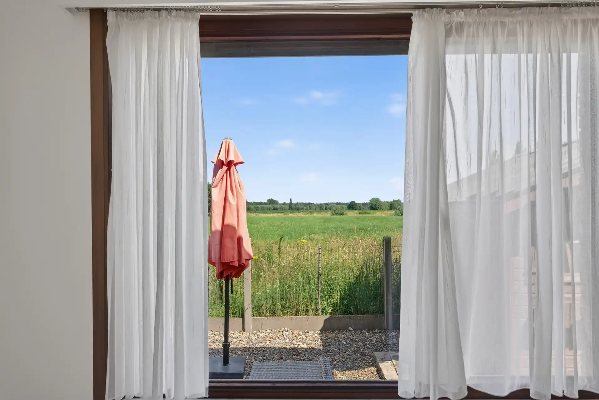 Gerenoveerde bungalow met top uitzicht foto 13