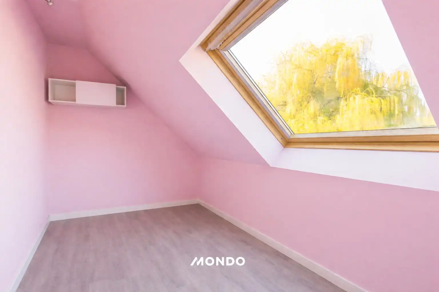 Instapklaar 3-slaapkamerappartement nabij centrum Duffel! foto 8