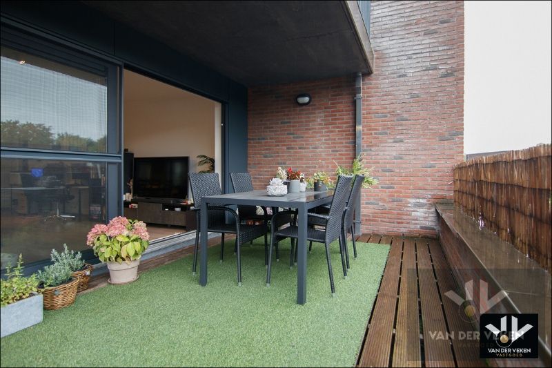 Ruim appartement met overdekt terras op gunstige locatie in Hasselt foto 10