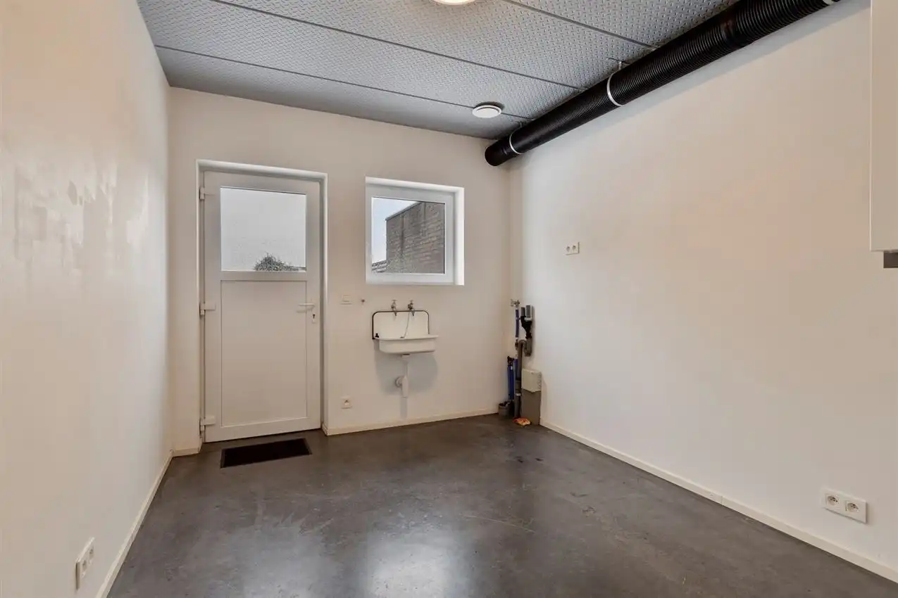 Groot wonen in recent huis zonder renovatie-of bouwzorgen foto 17