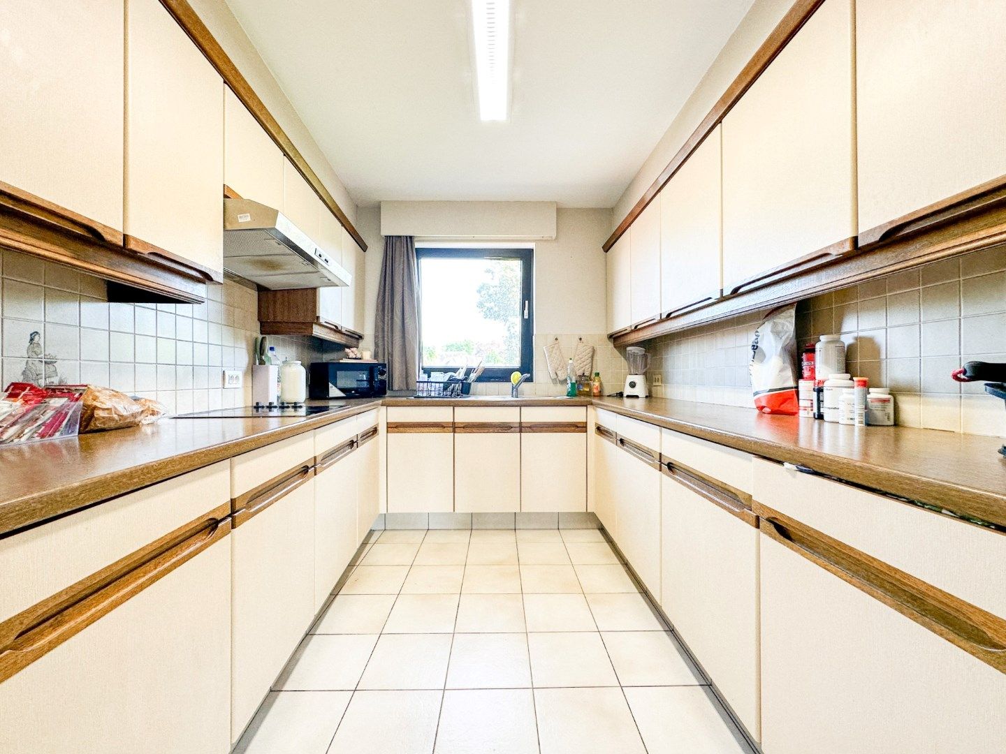 Ruim appartement met 2 slpk en terras(sen), Torhout. foto 10
