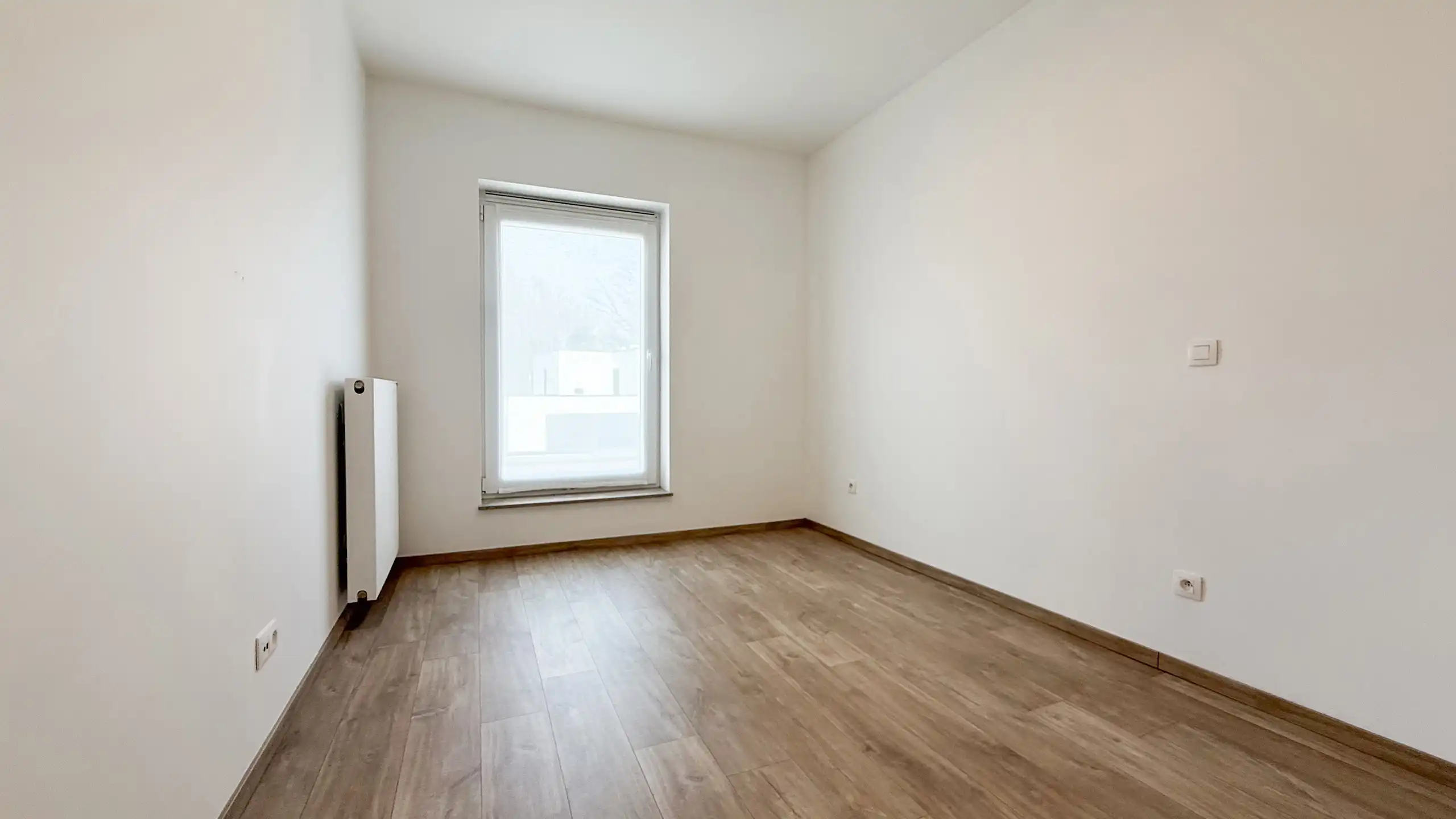 Instapklare energiezuinige woning (2020) met tuin en carport foto 34