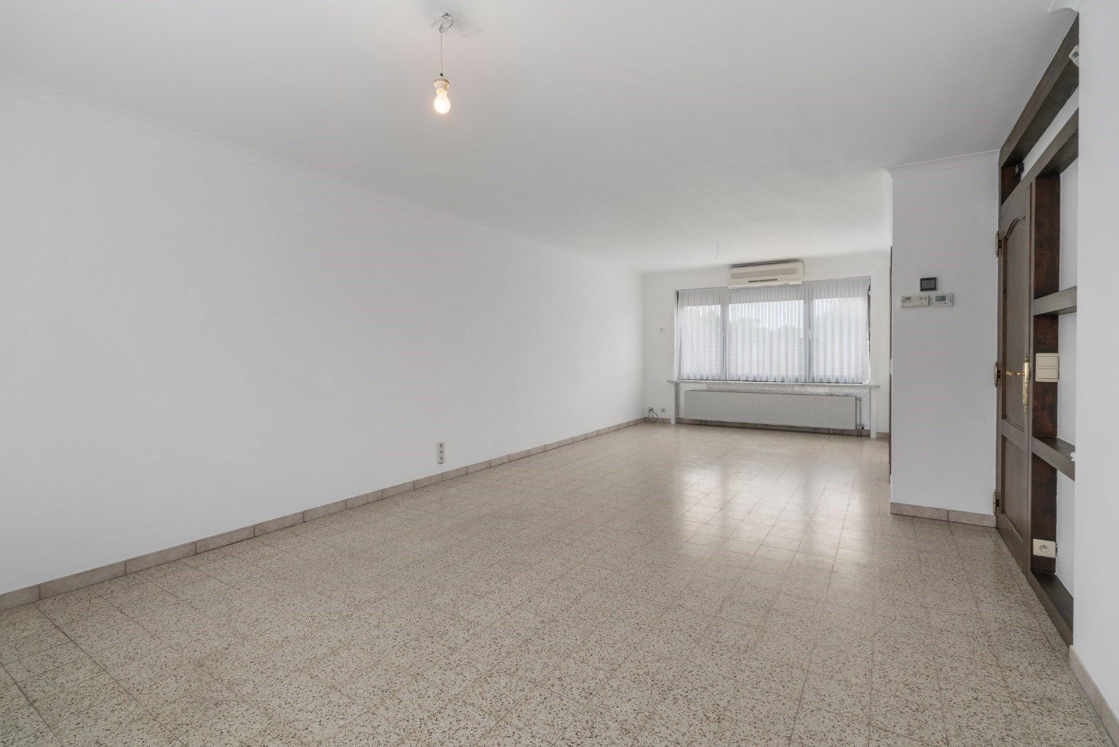 VERZORGDE WONING IN RUSTIGE WIJK foto 3