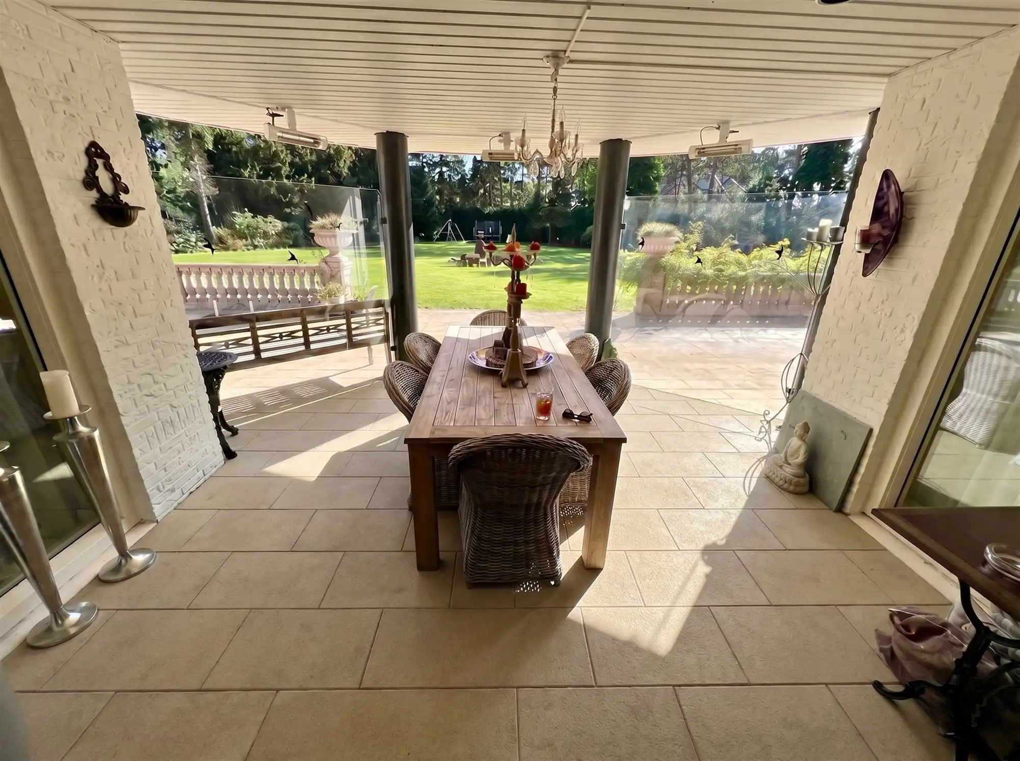 Statig landgoed met binnenzwembad op toplocatie foto 10