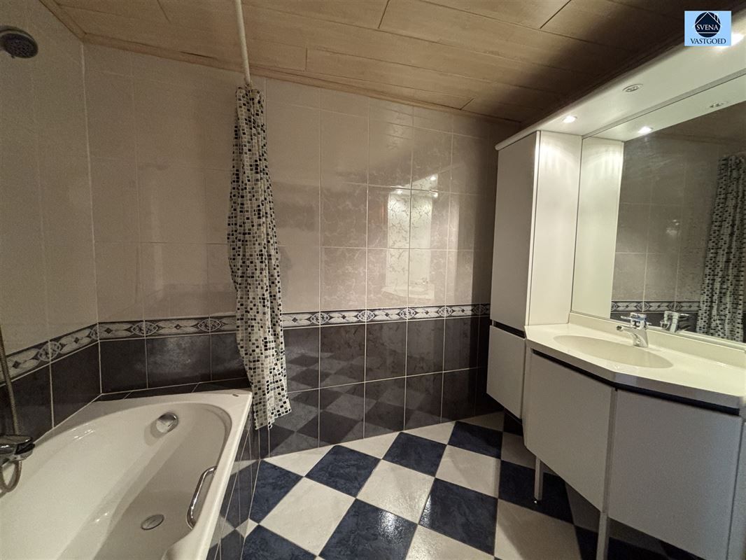 OPBRENGSTEIGENDOM MET 3 APPARTEMENTEN NABIJ HET CENTRUM VAN GERAARDSBERGEN foto 5