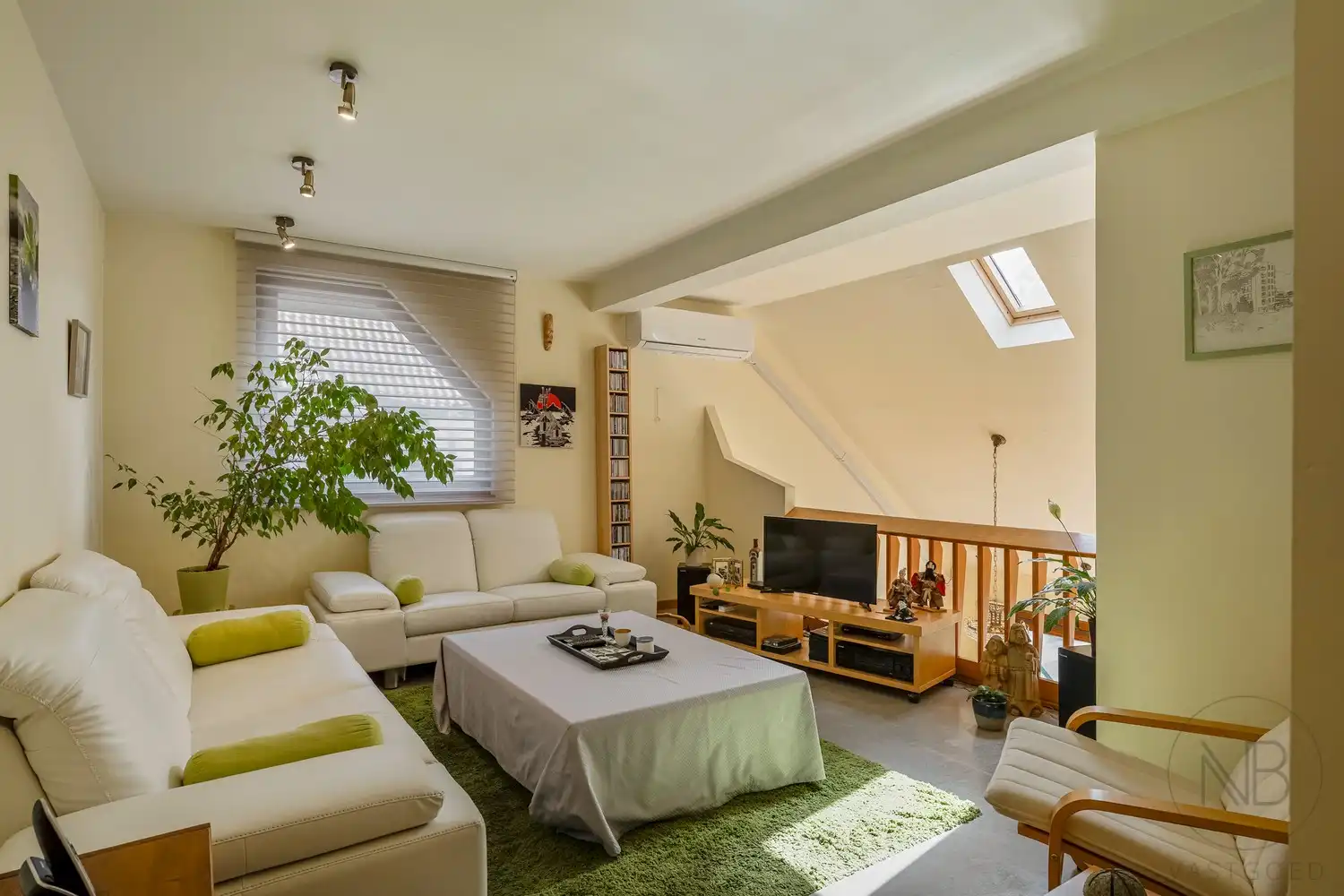 Een uitzonderlijke eigendom voor ondernemers en zelfstandigen die wonen en werken op één locatie willen combineren. foto 23
