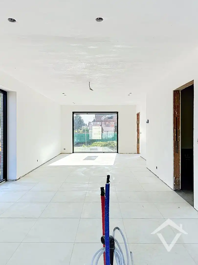 Woning met 3 slaapkamers en carport te Proven  foto 5