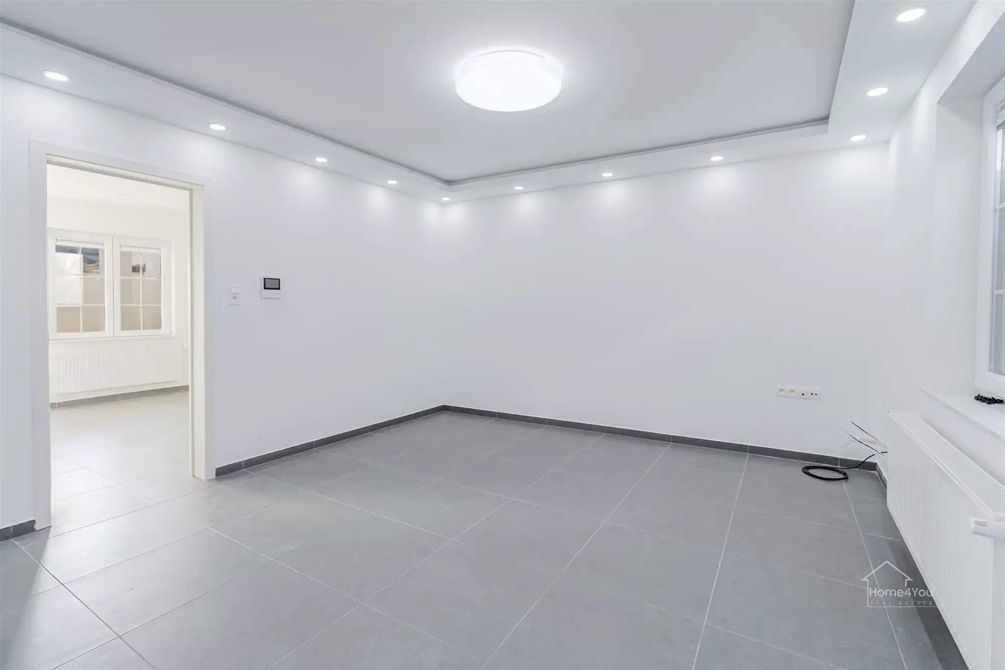 Volledig vernieuwd GLV appartement, terras en 2 slaapkamers  foto 9