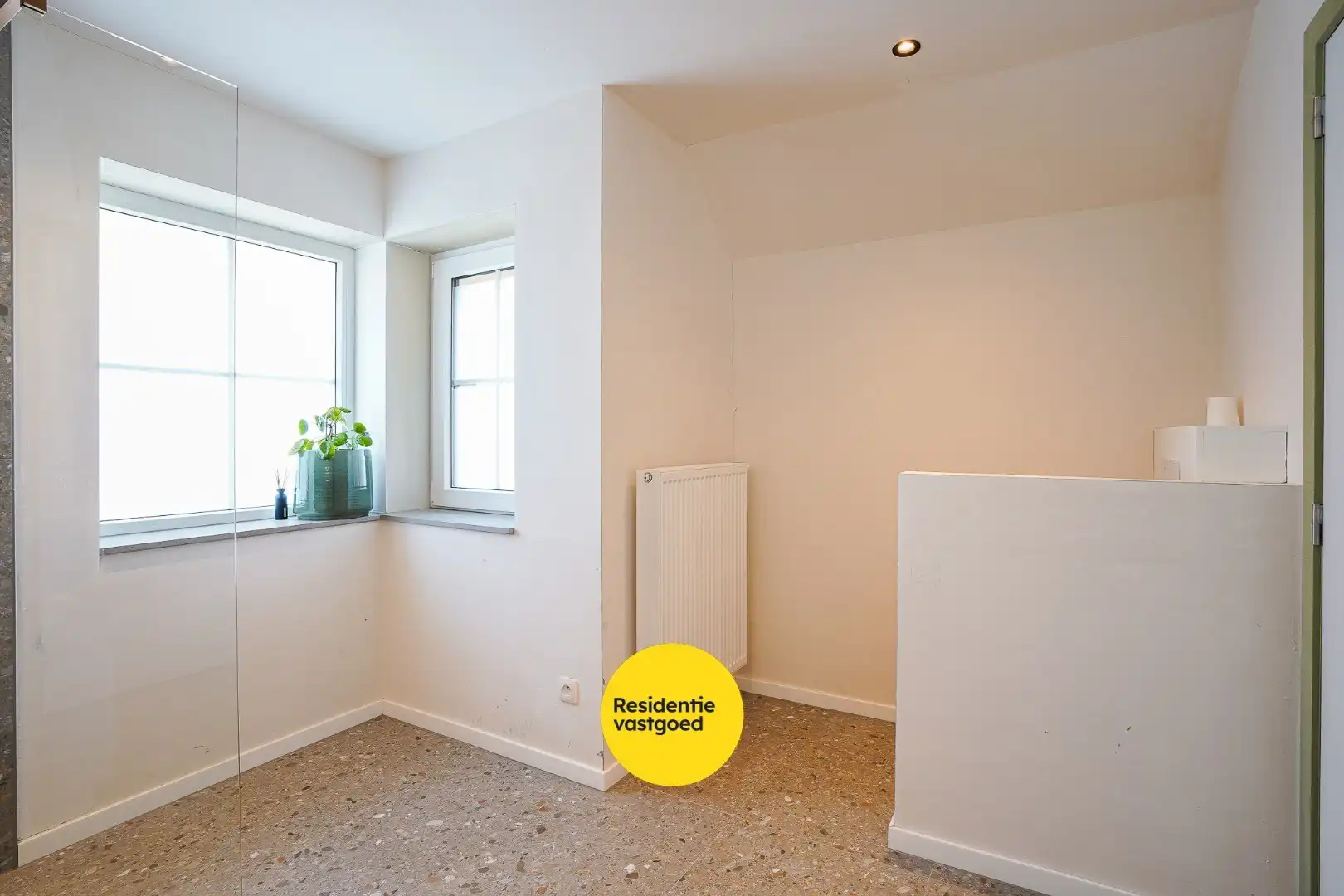 Recent, luxueus afgewerkte woning foto 22