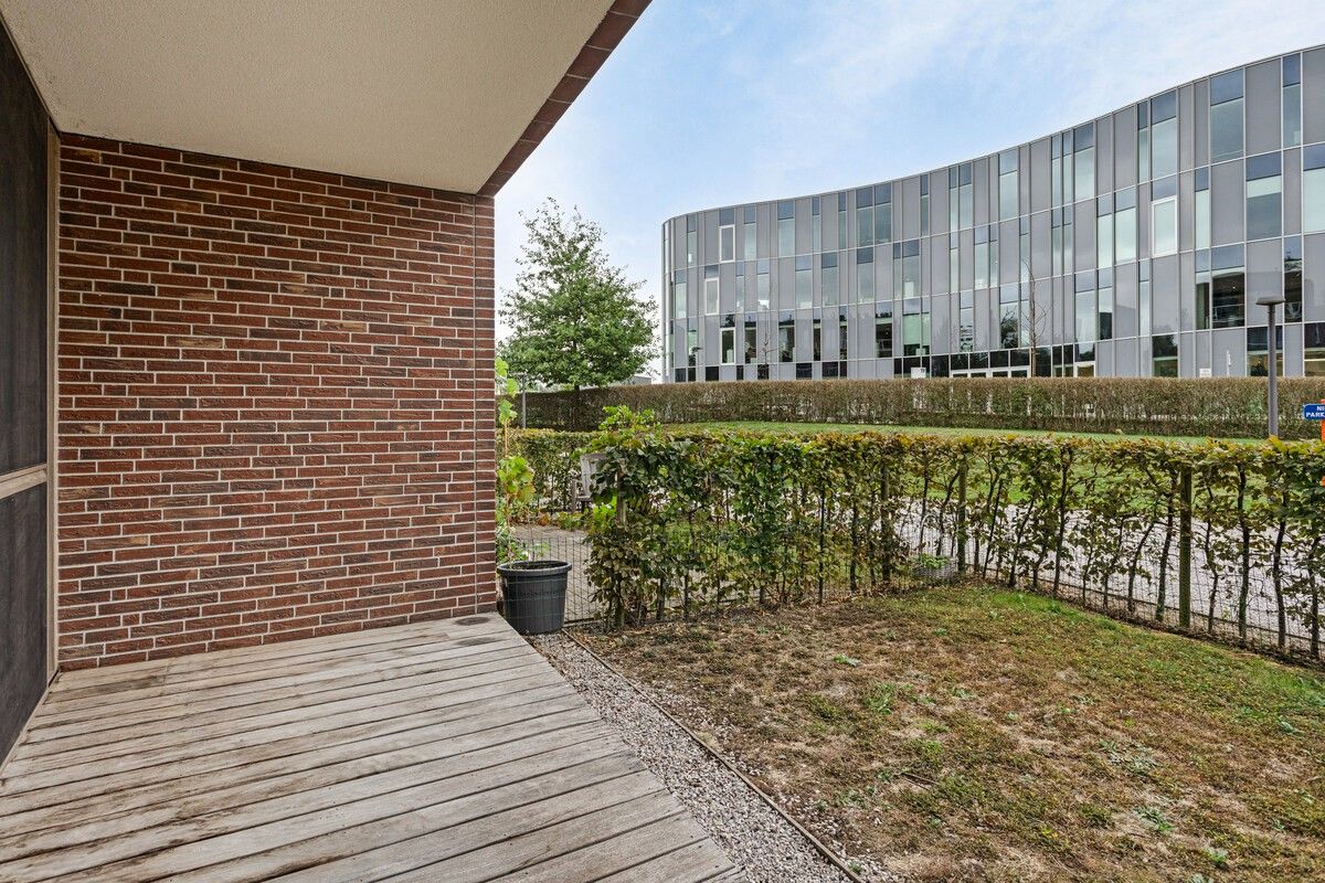 Centraal gelegen één slaapkamer appartement ('A' - label) met privatieve voor- en achtertuin foto 4