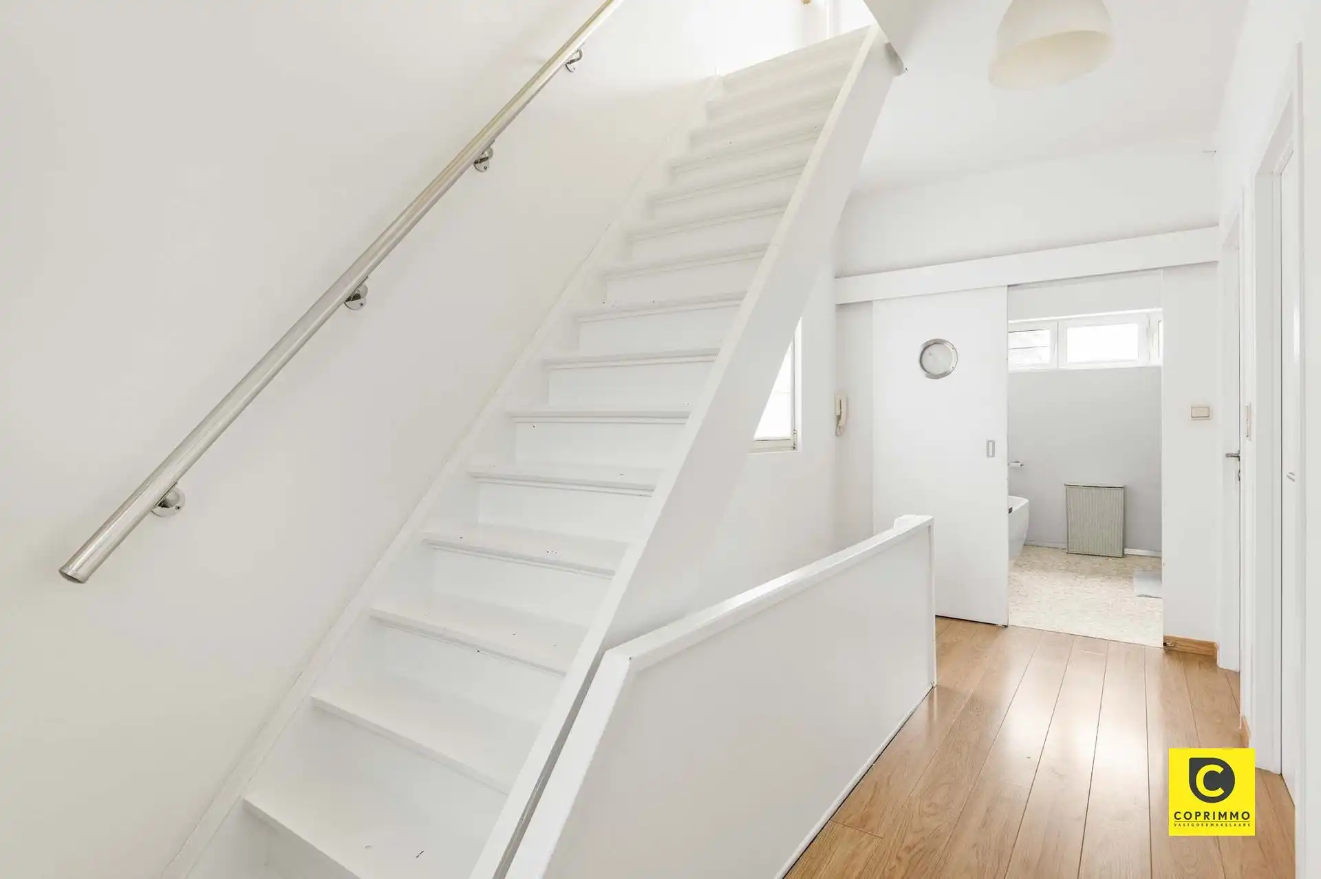 HOB: 4 slk. en 2 badk. op perceel 445 m²  foto 15