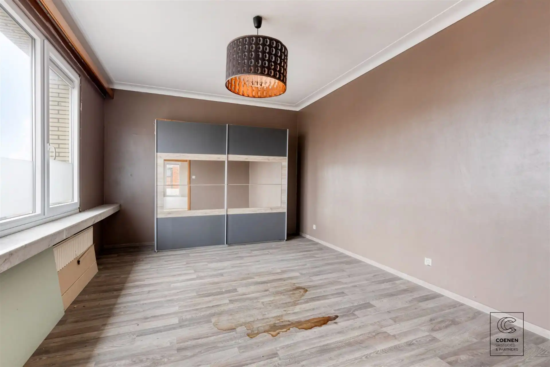 Te renoveren app. van ca. 120 m² op een gunstige ligging! foto 8