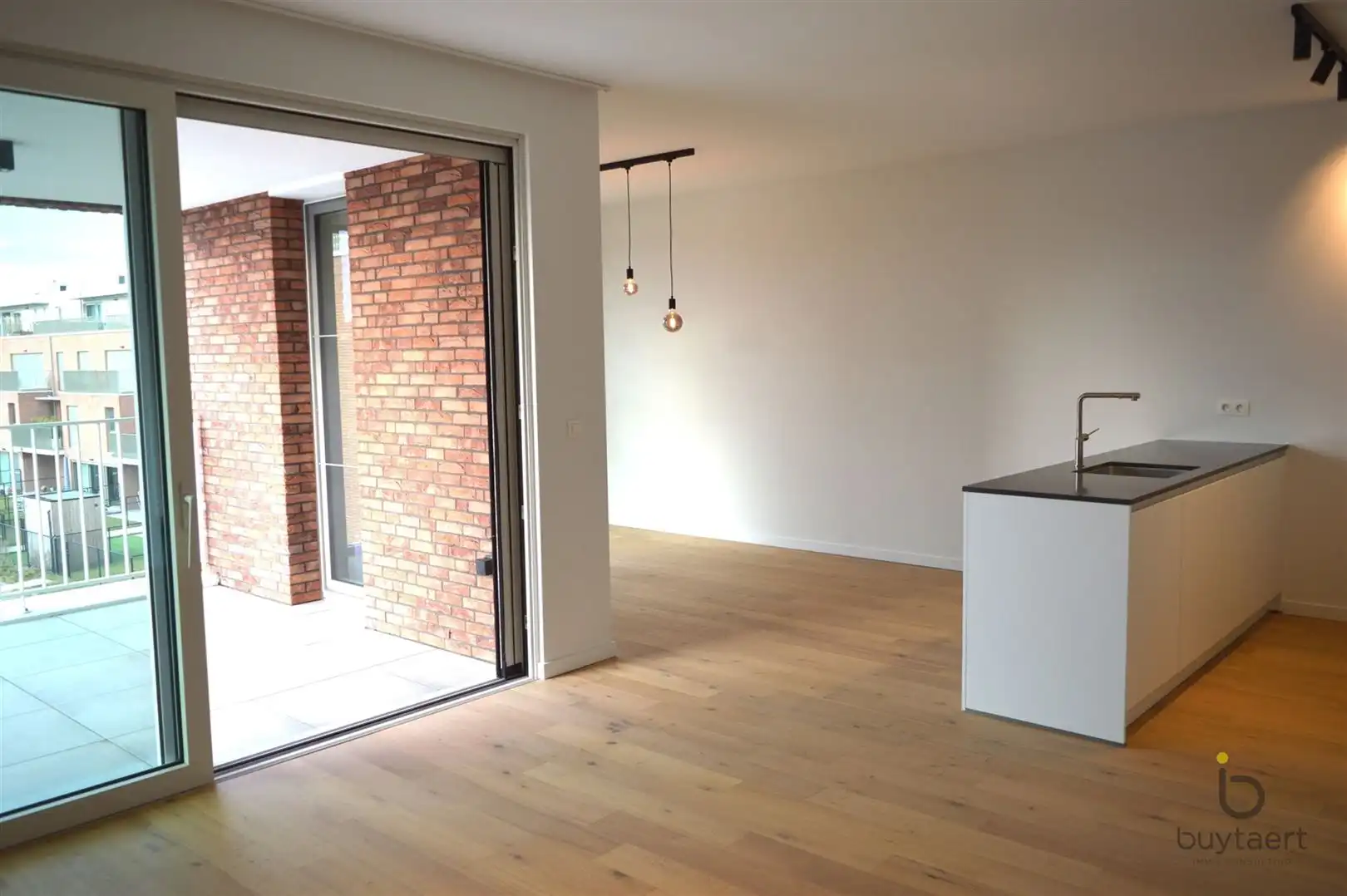 Prachtig nieuwbouw appartement met uniek terras te Zoersel! foto 5