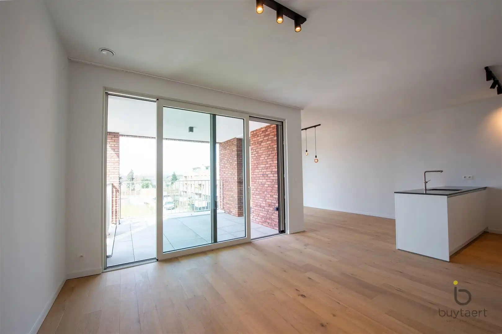 Prachtig nieuwbouw appartement met uniek terras te Zoersel! foto 5