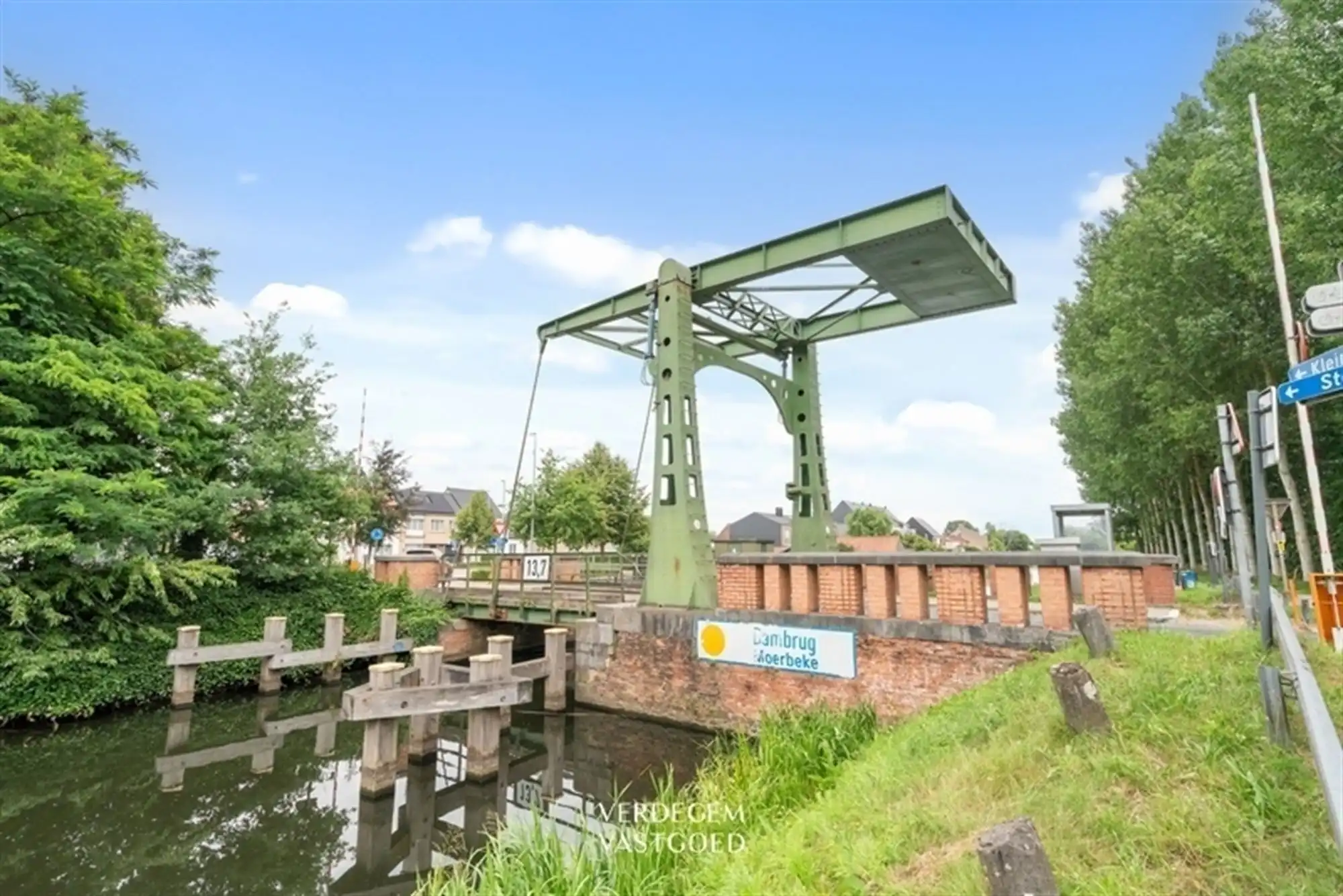 Luxueus en ruim wonen met aanlegsteiger aan de Moervaart foto 26