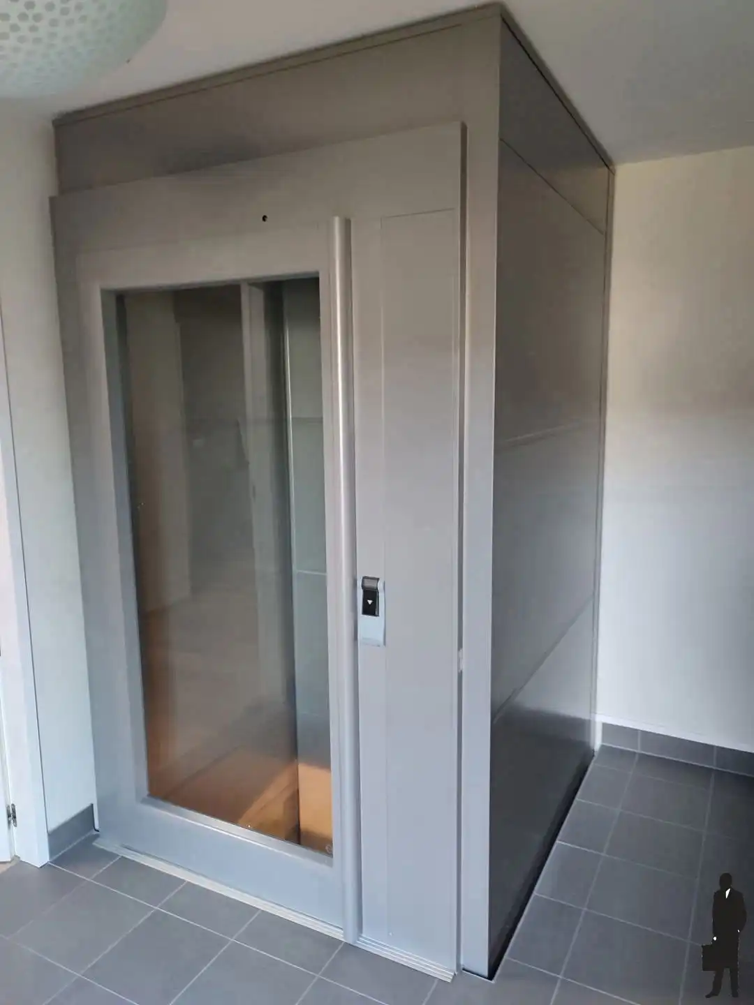 Moderne ruime woning met lift, tuin en zonnig dakterras foto 21