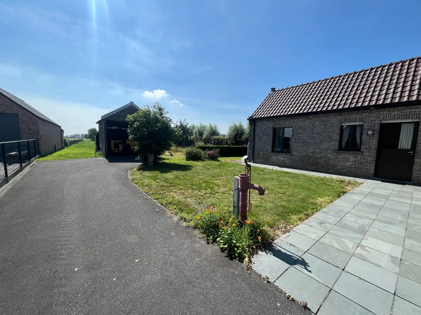 Vrijstaande woning op leuke ligging te Beernem! foto 15