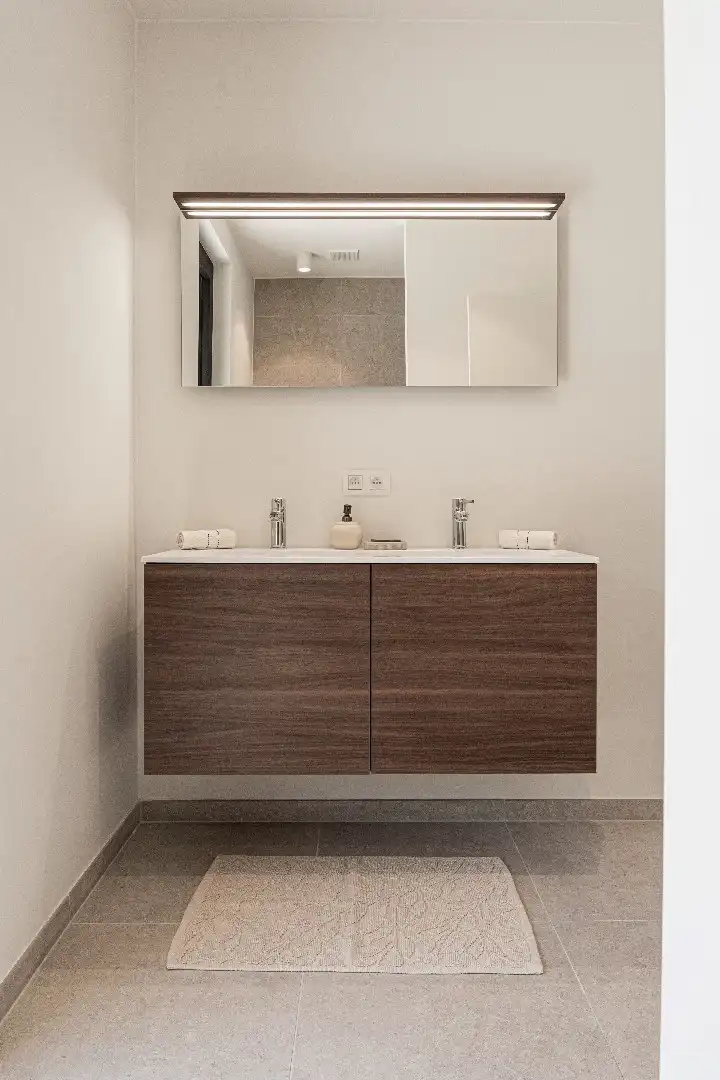 Gelijkvloers/hoek appartement TE KOOP  in 'residentie Daniël & Zozima'. foto 16