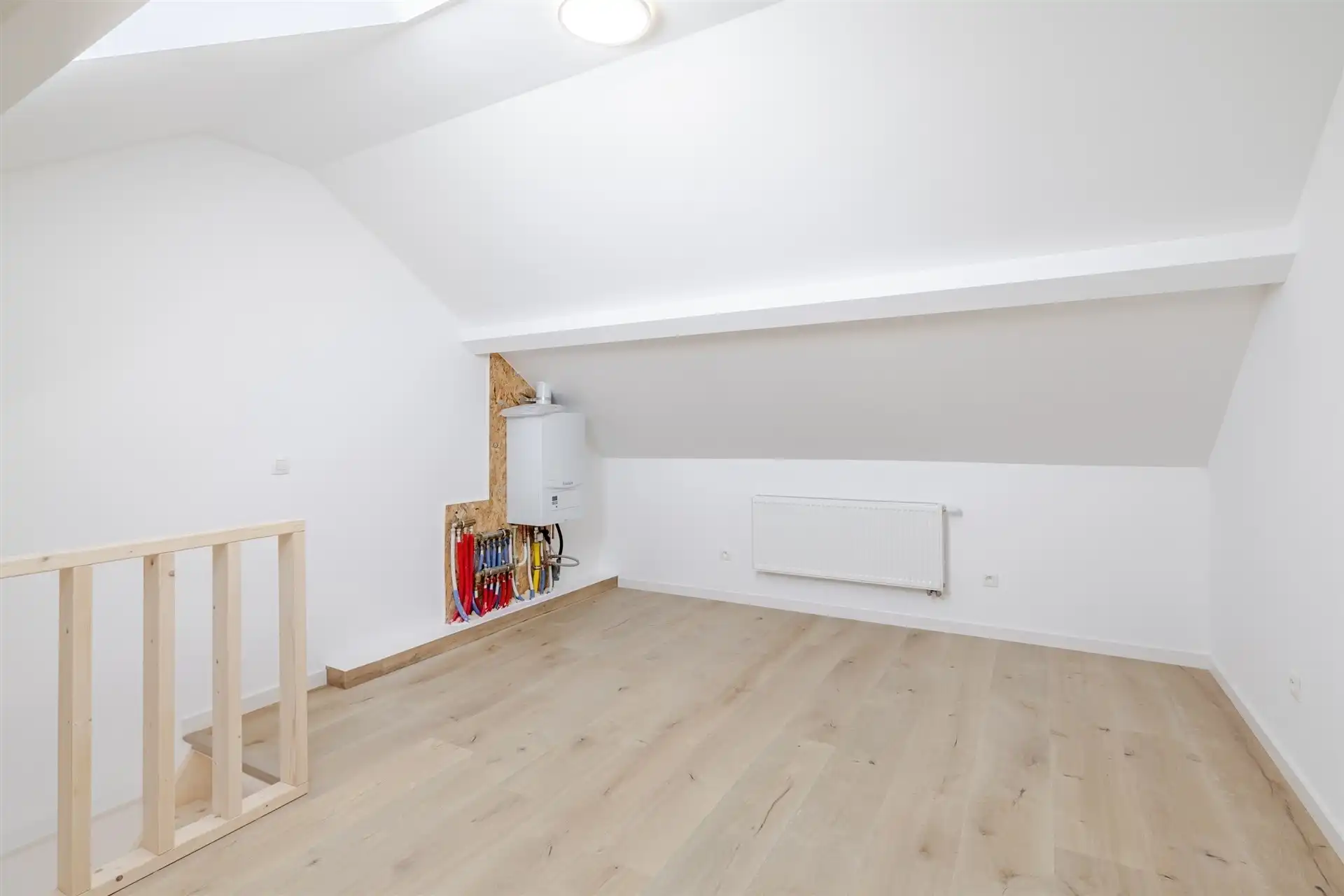 Uitstekend gerenoveerde woning met 3 slks en tuin foto 21