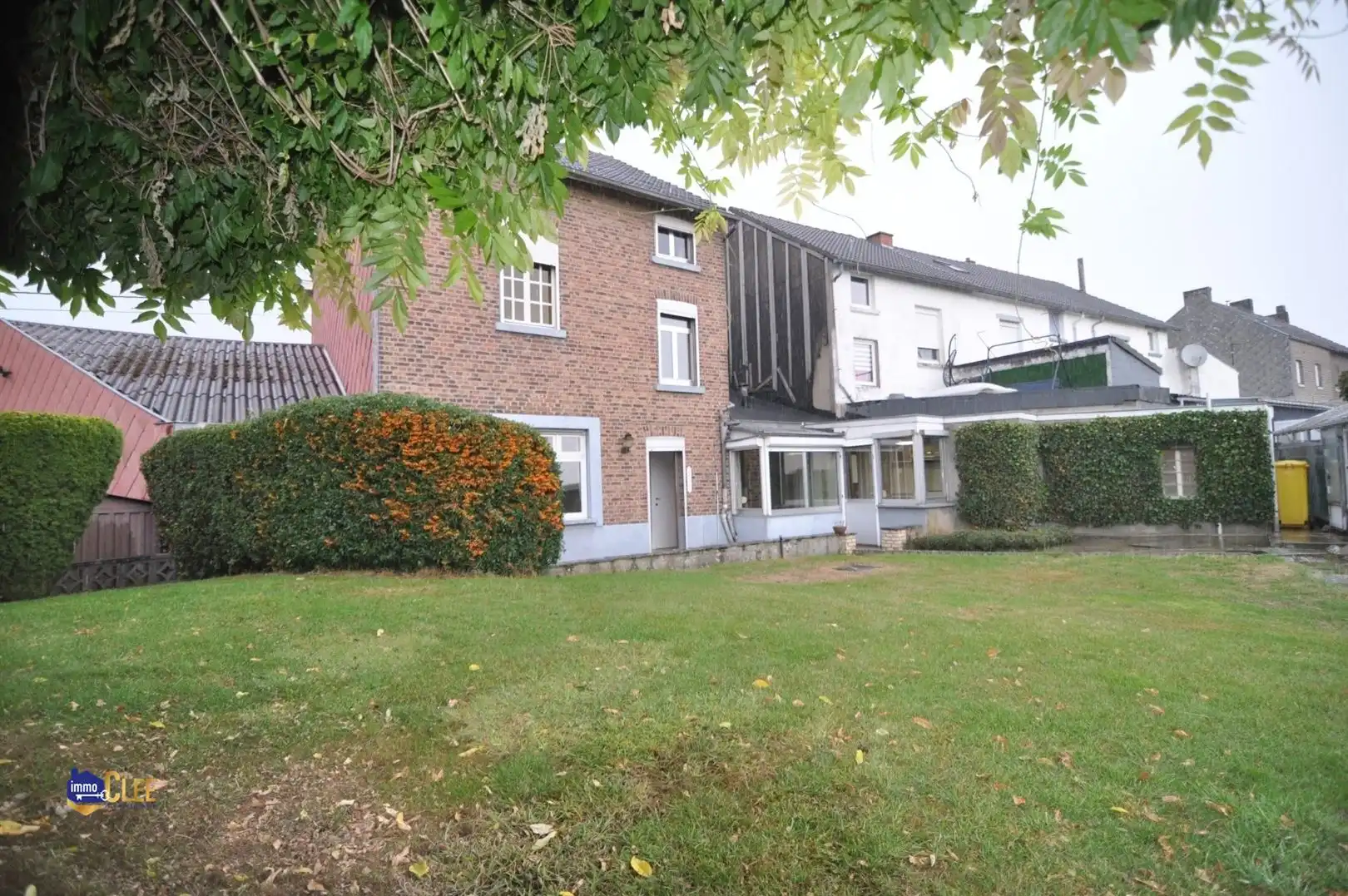 Karaktervolle driegevelwoning met ruime tuin van 30 are nabij Waremme foto 25