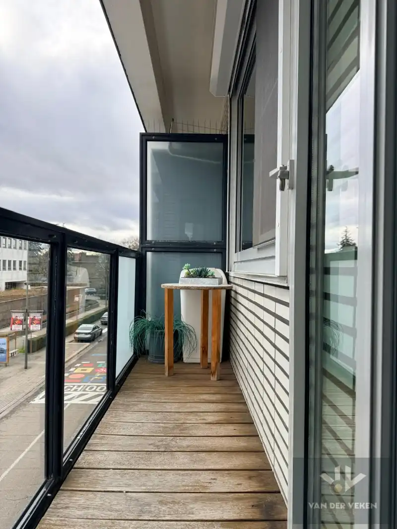 Centraal gelegen 2 slaapkamer appartement foto 4