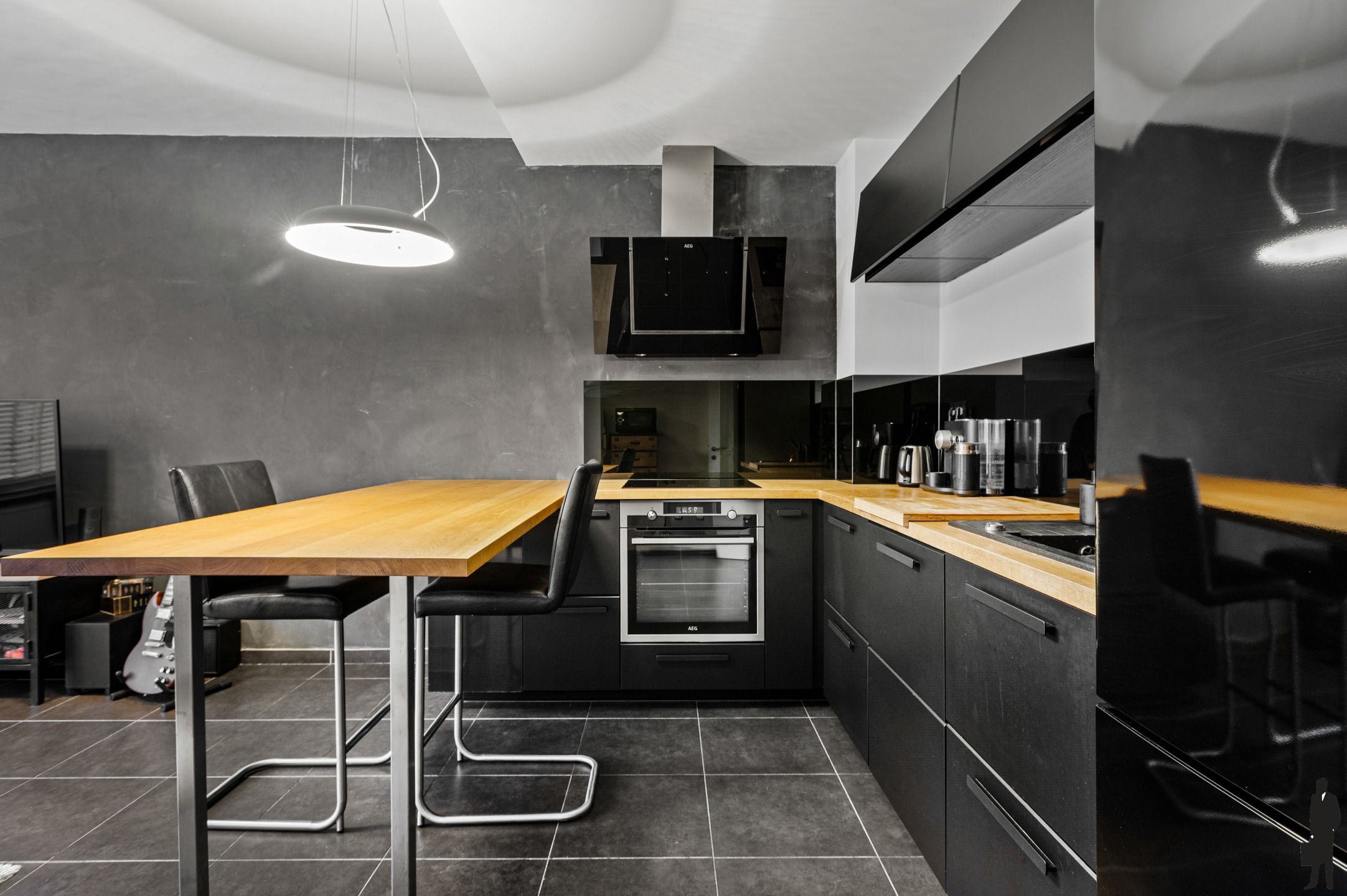 Instapklaar appartement met terrasje in Borsbeek foto 2