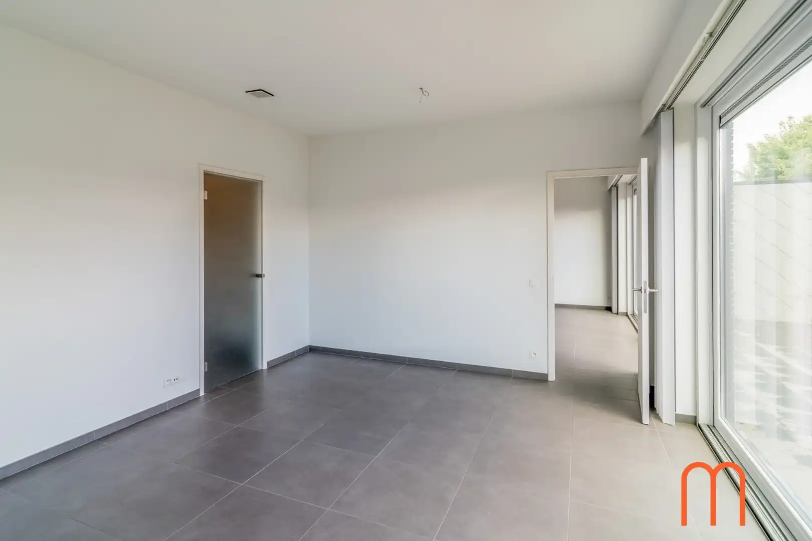 Ruim gelijkvloers appartement met terras en tuin in residentie “Lakeside” te Bredene aan de Spuikom foto 6