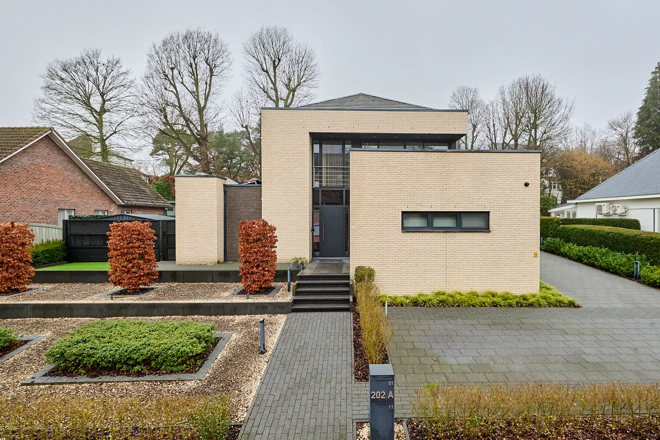 Prachtige tweewoonst (2 appartementen) + aparte zorgwoning  foto 2