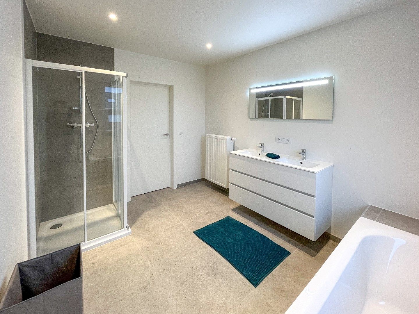 Ruime energiezuinige nieuwbouwwoning (type halfopen) (2024) met carport op 247m² gelegen te Houthulst. foto 19