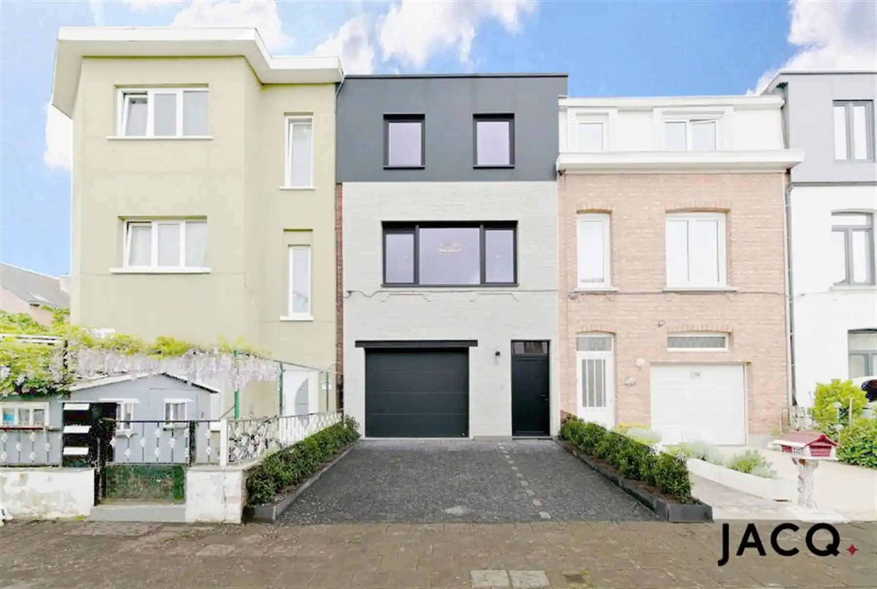 Gerenoveerde woning met 3 slaapkamers te Berchem! foto 19