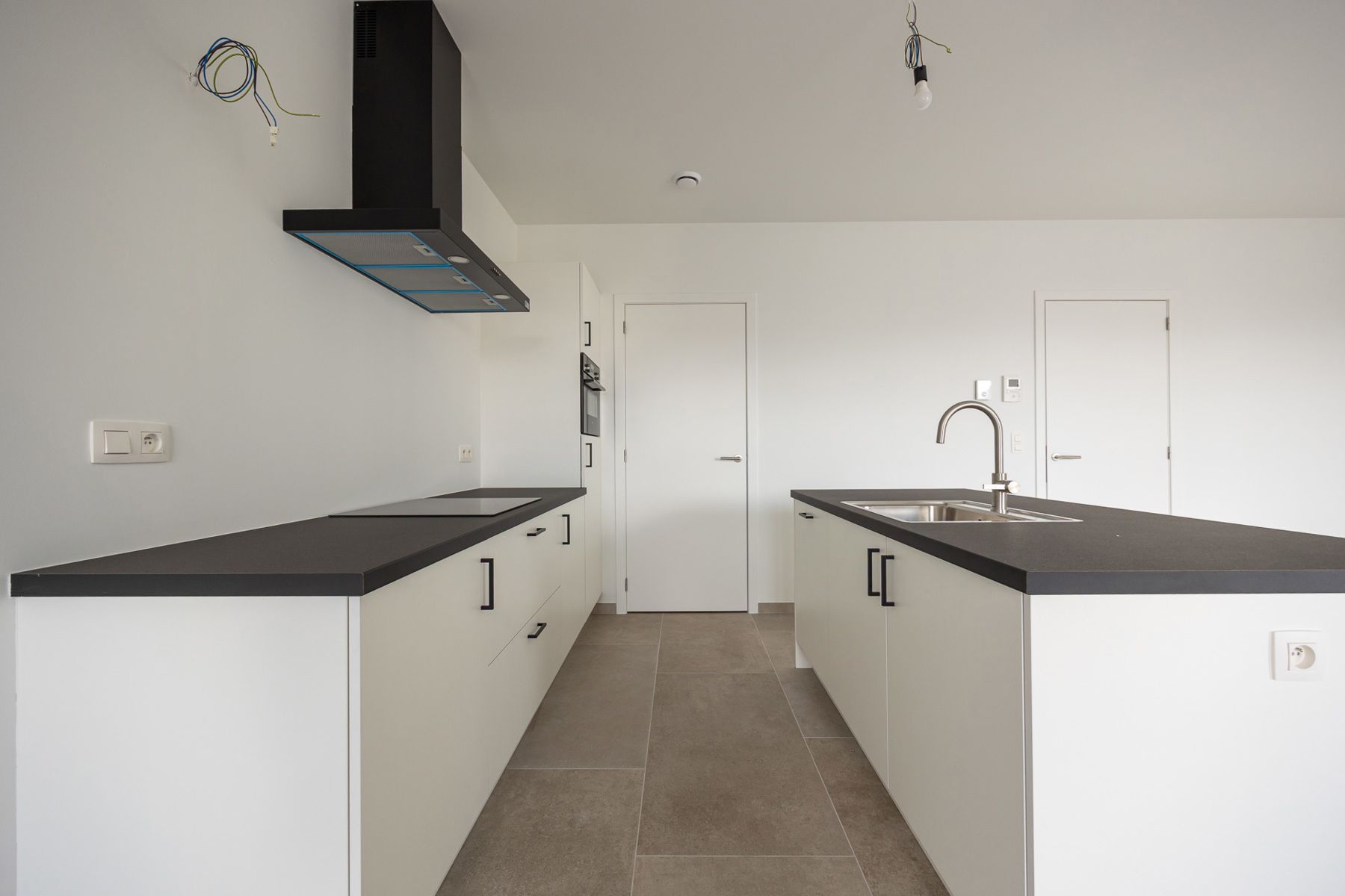 Prachtig nieuwbouwappartement op de 3de verdieping met ondergrondse autostaanplaats en berging. foto 4