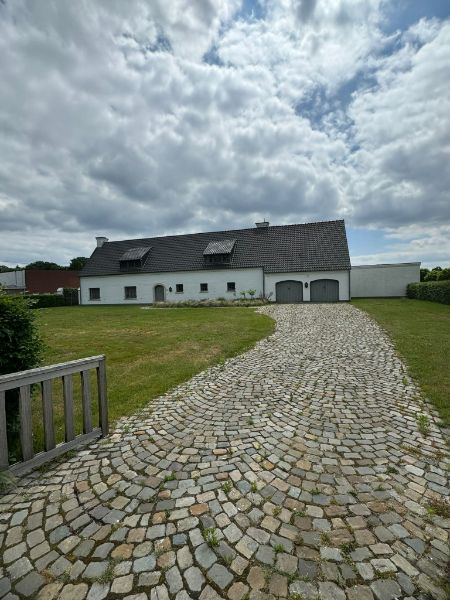Exclusieve villa met zwembad foto 2