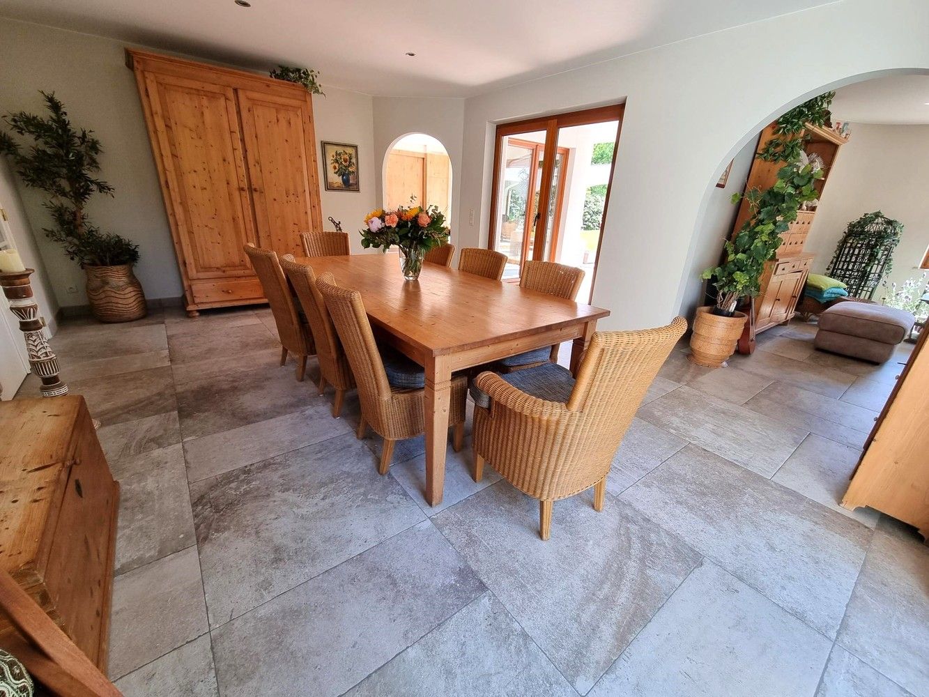 Spaanse villa, zeer rustig gelegen en gekaderd in een mooi verzorgde tuin voorzien van zwembad foto 27