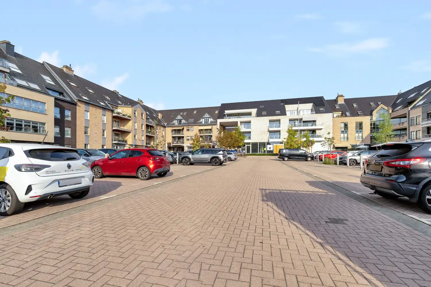 Ruim, licht en zorgeloos wonen in het hart van Lanaken! foto 35