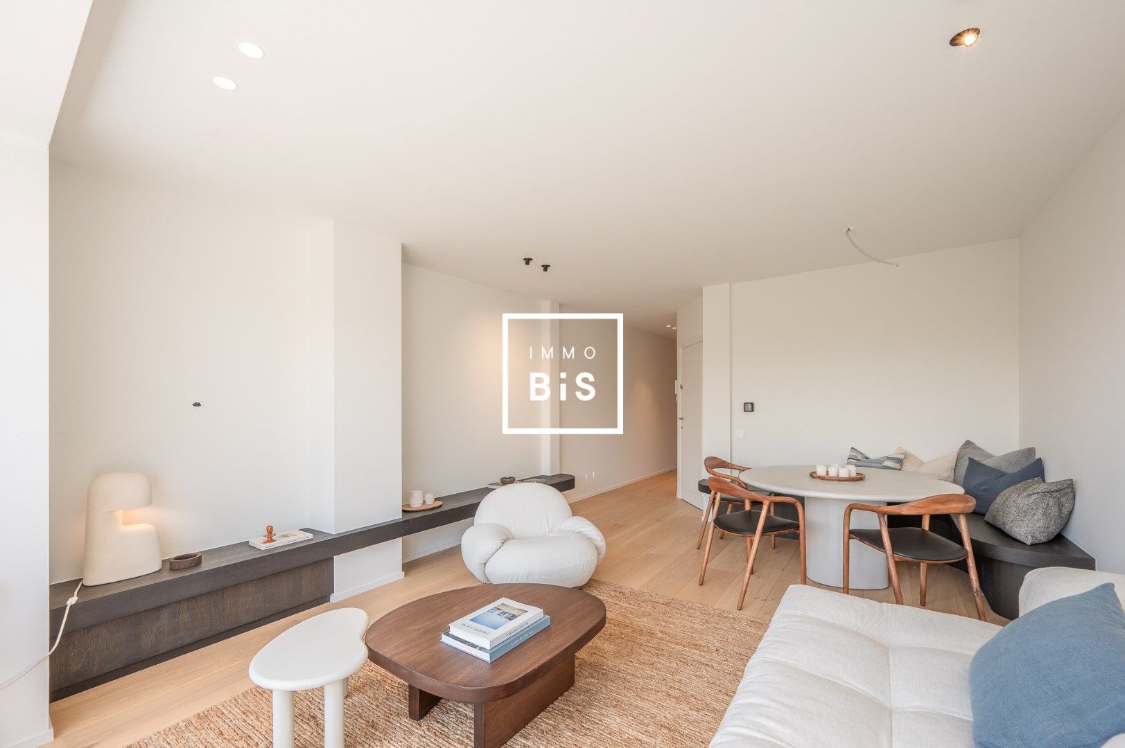 Prachtig gerenoveerd en zonovergoten appartement op toplocatie in het Zoute foto 10