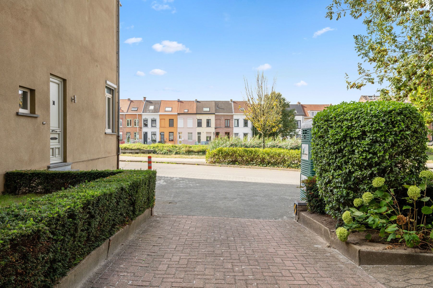 Herenhuis + handelsruimte + 7 autostaanplaatsen te MECHELEN foto 37