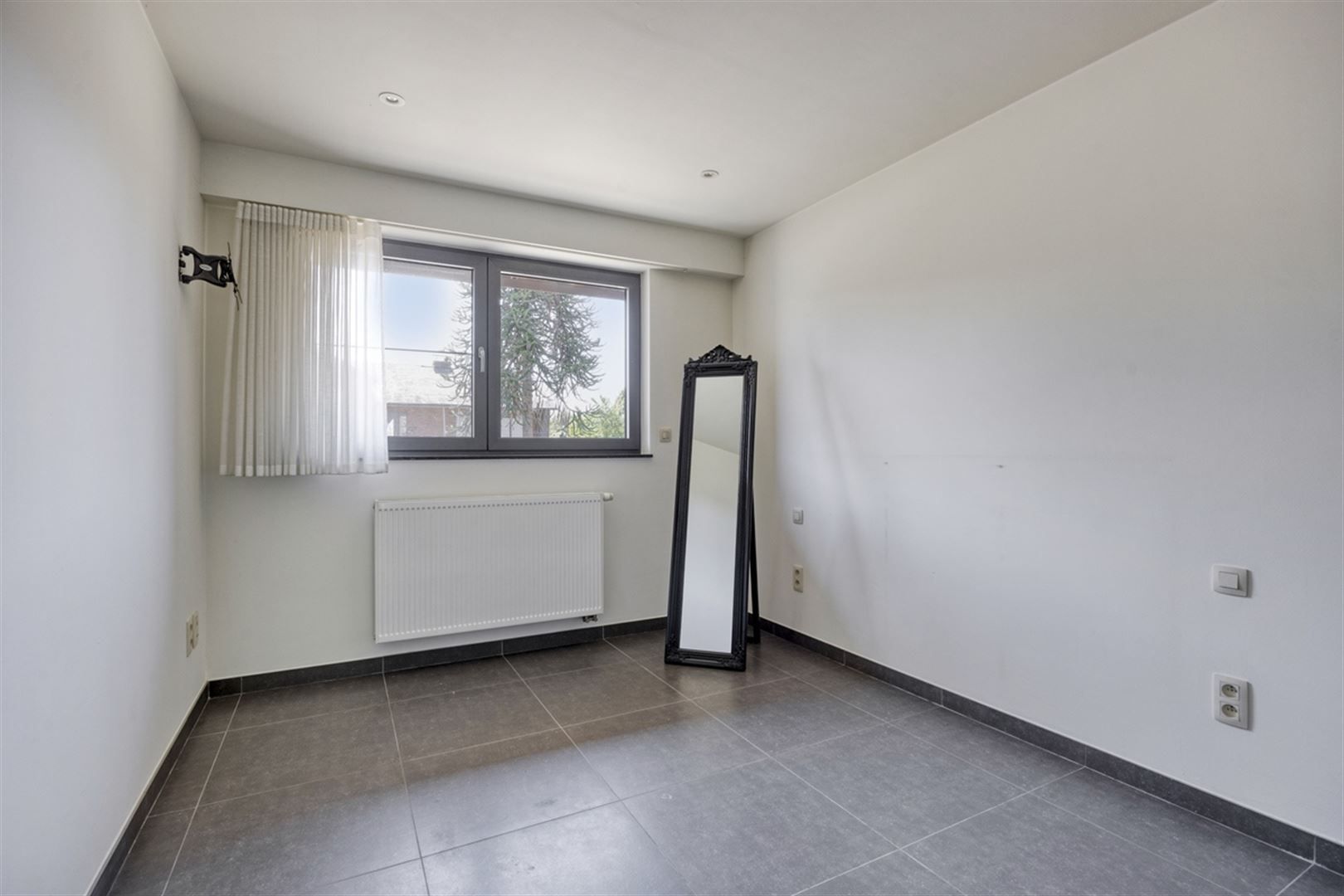 TE KOOP: Ruim appartement met tuin te Heusden-Zolder!  foto 6