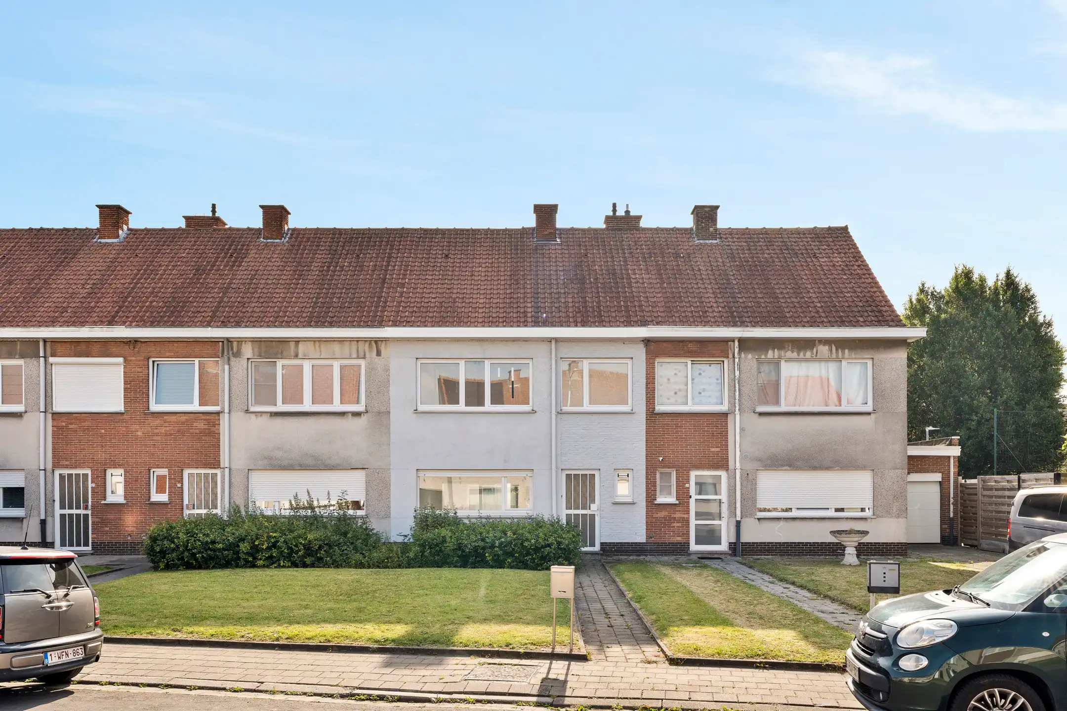 Volledig GERENOVEERDE woning met ZONNIGE TUIN en 3 SLK foto 5