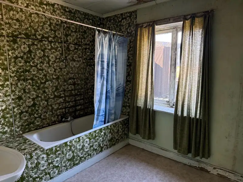 Voormalig café met woonst in het centrum van Ingelmunster! foto 14