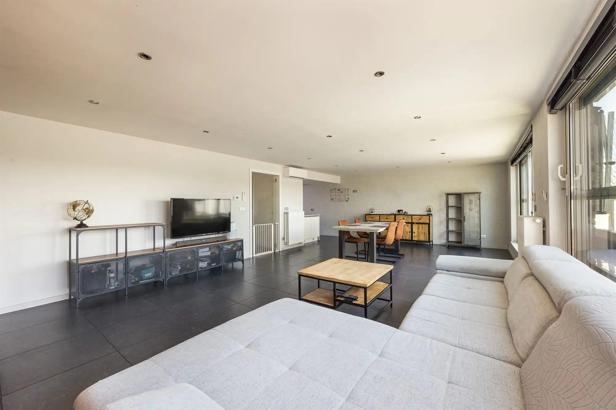 Bijzonder ruim duplexappartement met zonnig terras foto 6