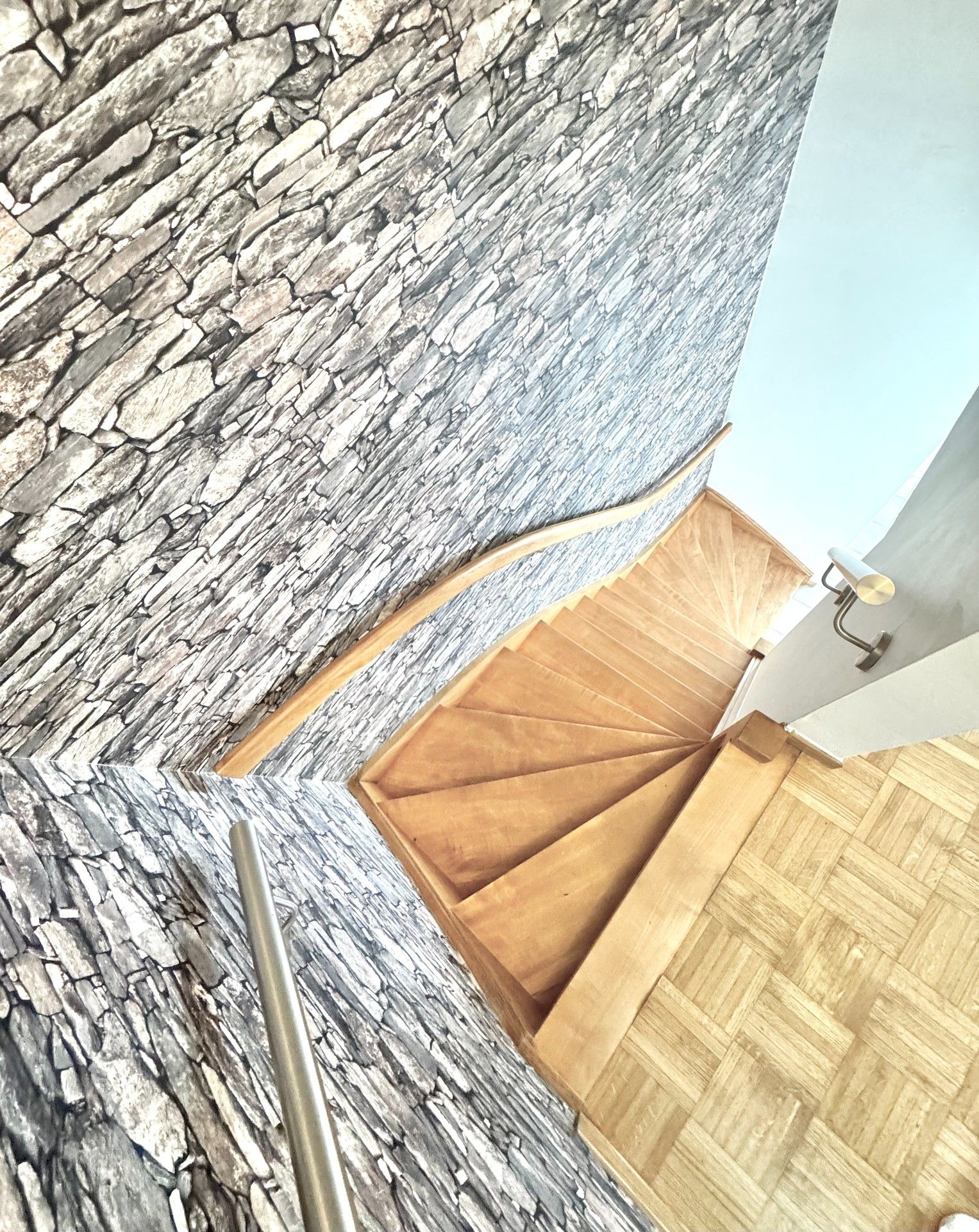 INSTAPKLARE WONING MET 3 SLPKS, TUIN & DUBBELE GARAGE foto 33
