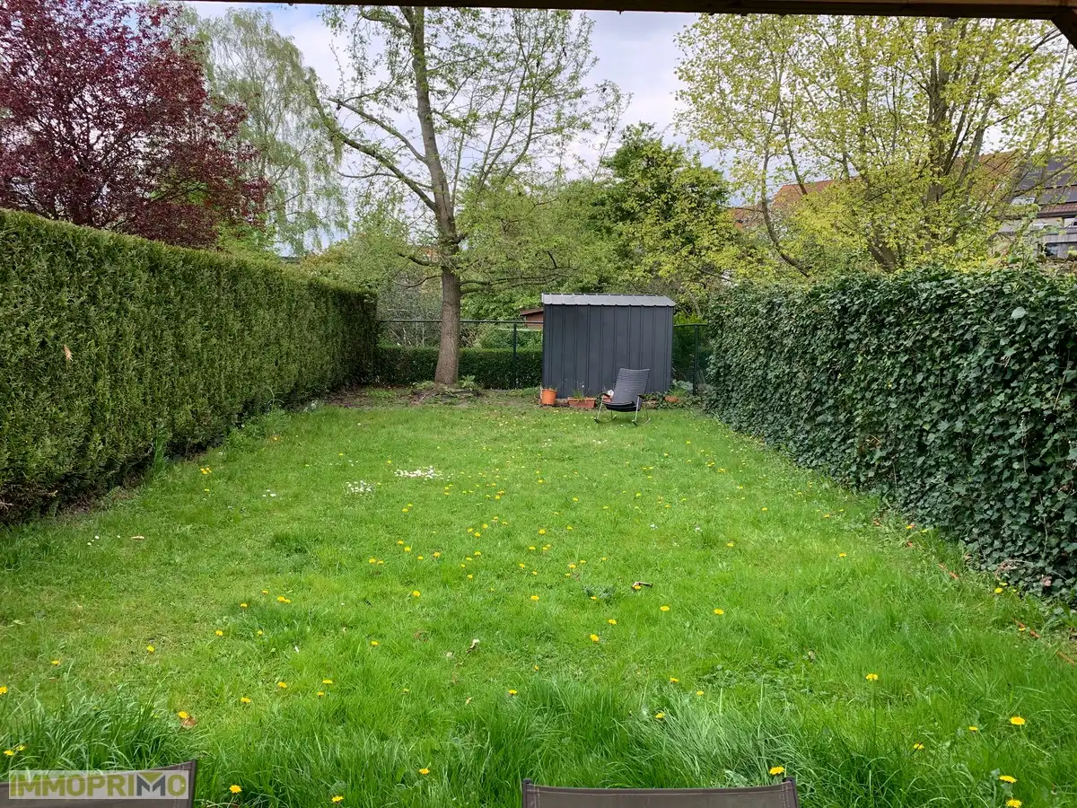 Ruime woning met 4 slaapkamers en garagebox in een woonerf te Mortsel foto 9