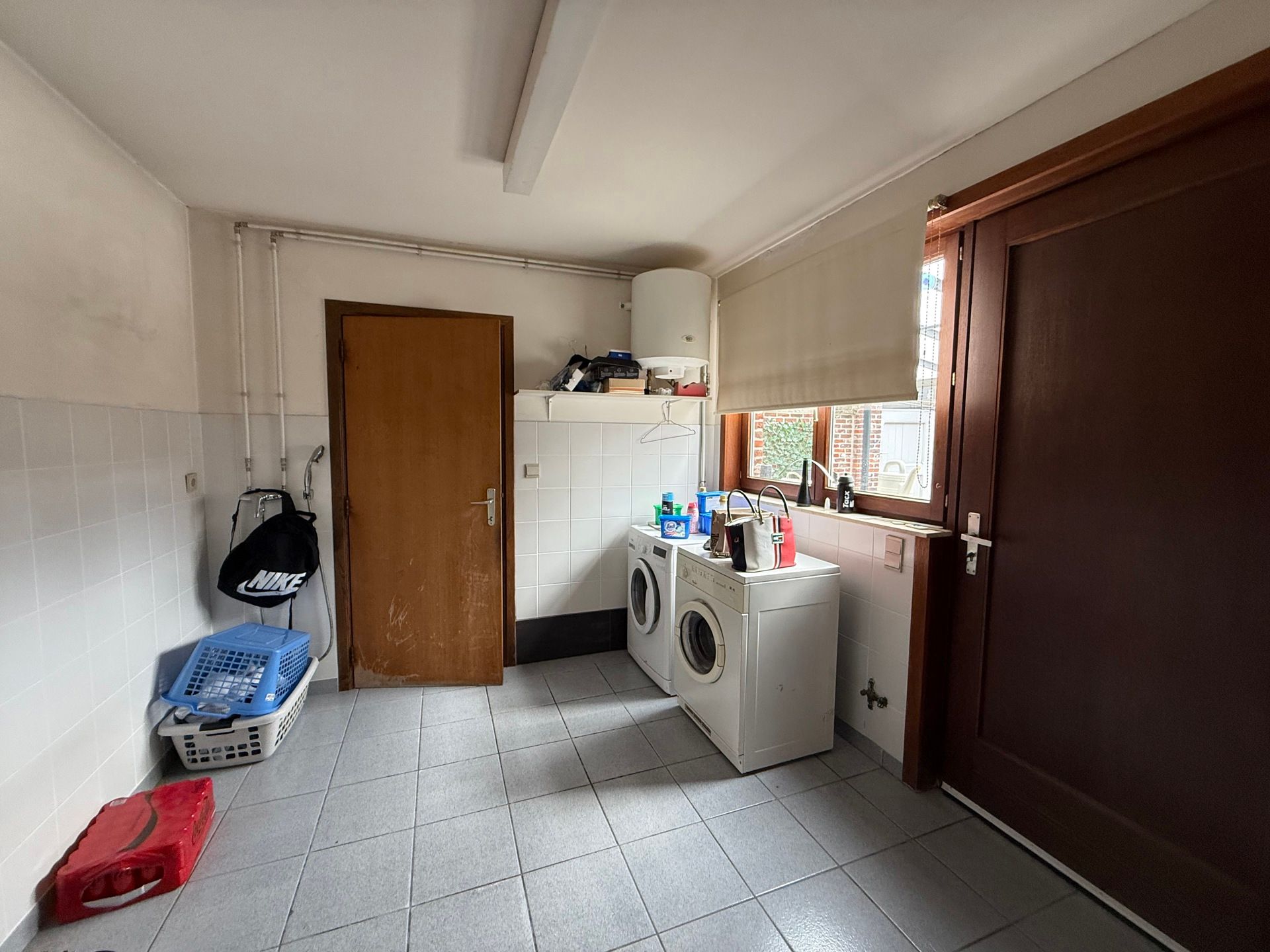 BURST - Ruime woning met garage. foto 14