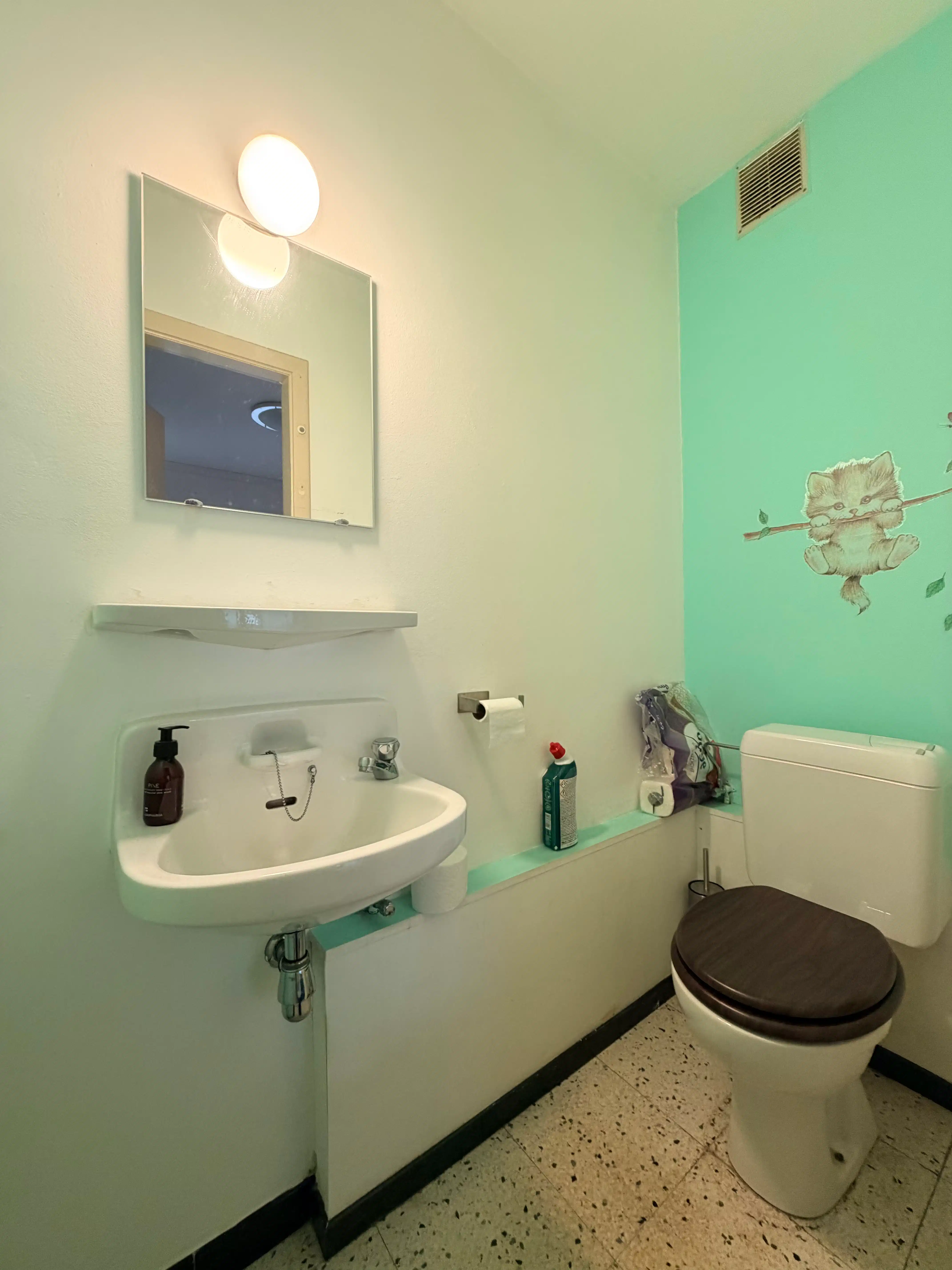 Genk-Bret, Zagerijstraat 35 bus 3: Instapklaar appartement met 3 slaapkamers in een rustige omgeving met een vlotte bereikbaarheid. foto 12