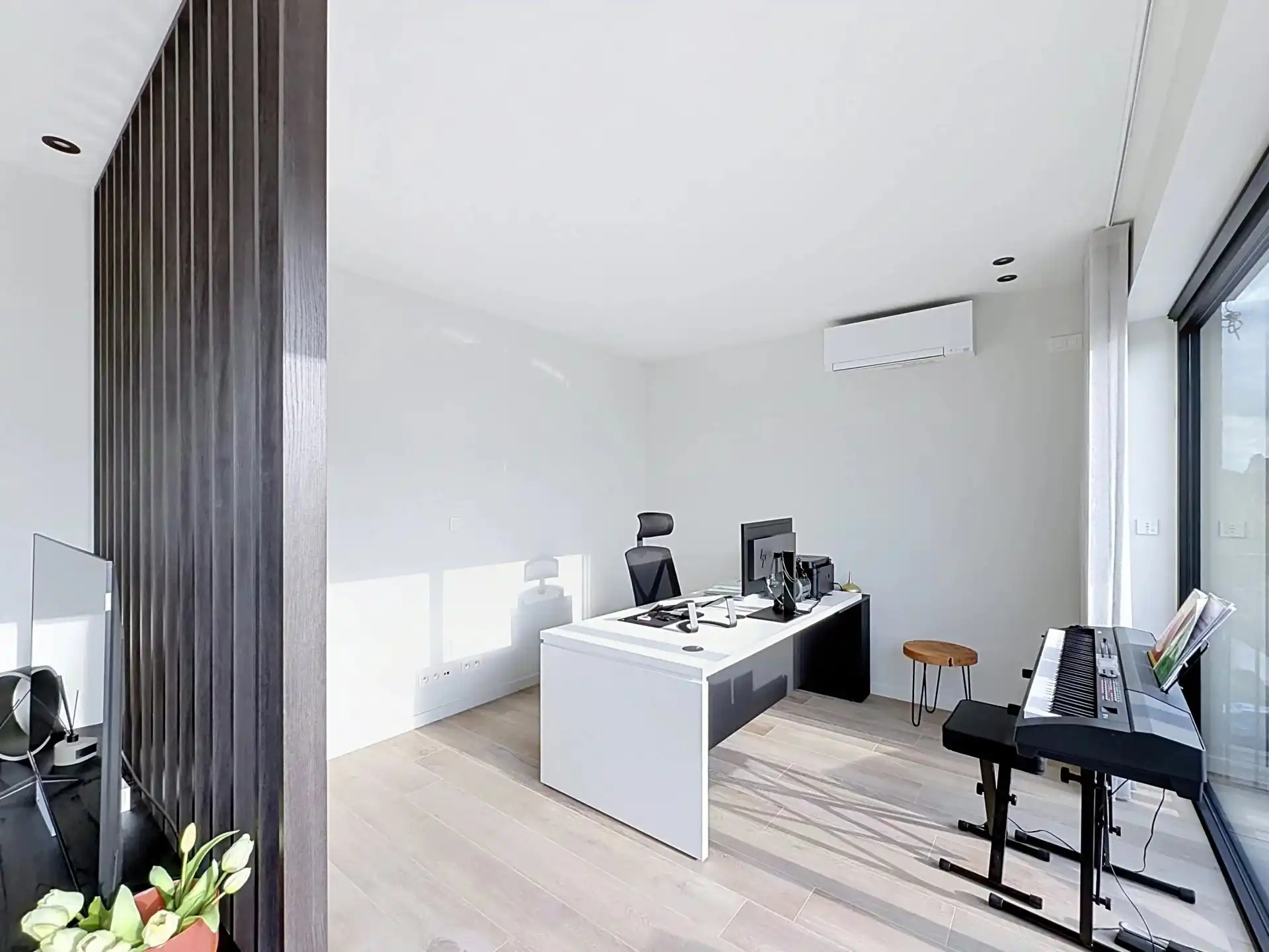 LUXUEUS APPARTEMENT OP DE BOVENSTE VERDIEPING IN HARTJE LOMMEL foto 7