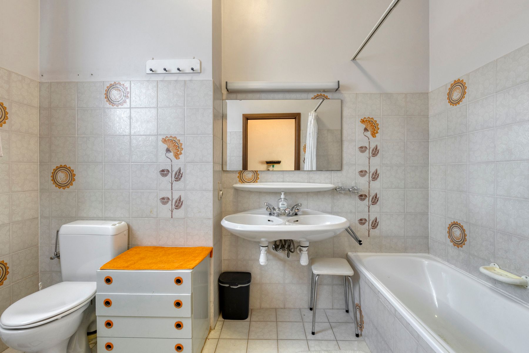 Leemans Immobiliën stelt u  deze centraal, maar toch bijzonder rustig gelegen woning in Dilbeek voor! foto 10