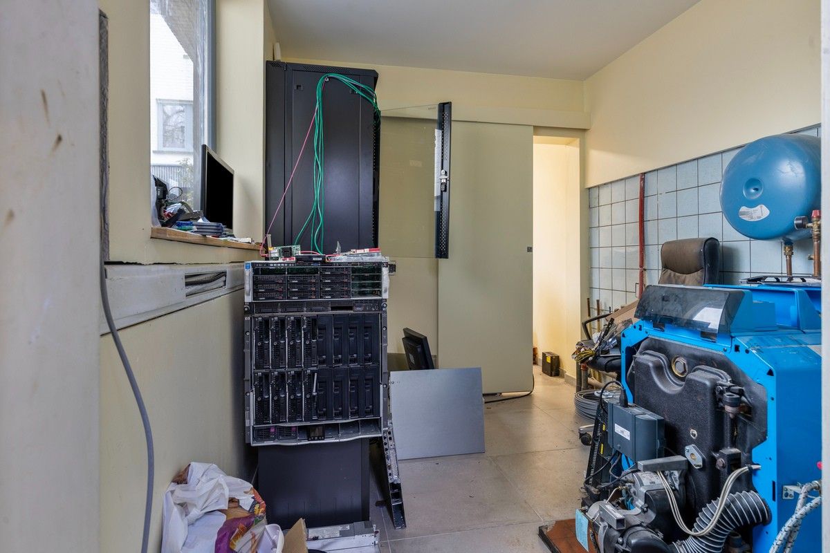 MAGAZIJN/APPARTEMENT/BURELEN en WONING te ASSEBROEK foto 22