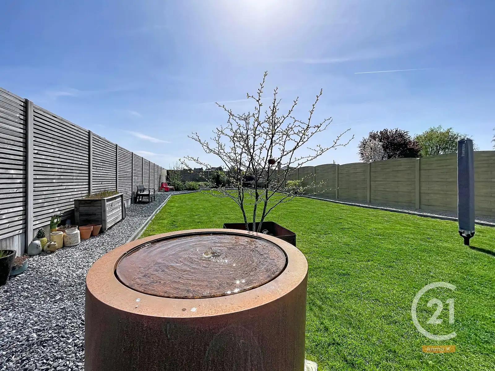 Instapklare, goed onderhouden gezinswoning met ruime garage. foto 2